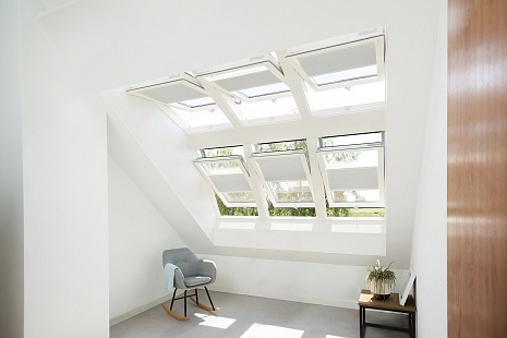 Объект из С комбинированной системой открывания preSelect Max Fakro PPP-V U3 PRESELECT MAX